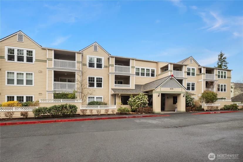 Property photo for 4133 224th Lane Se #213, Issaquah photo 29