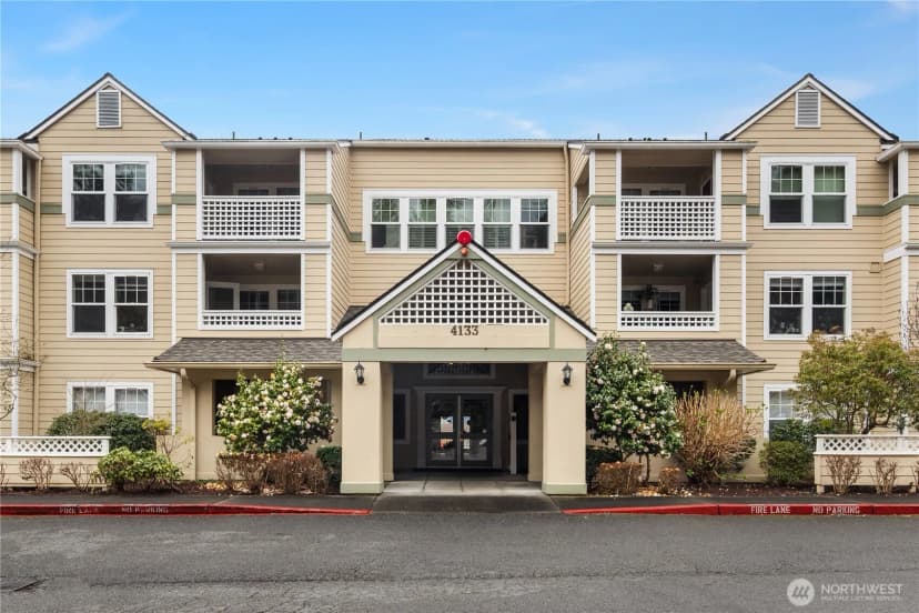 Property photo for 4133 224th Lane Se #213, Issaquah photo 27