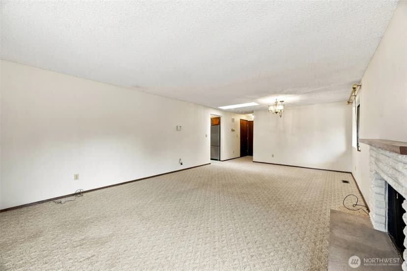 Property photo for 1018 S 244th Pl, Des Moines photo 10