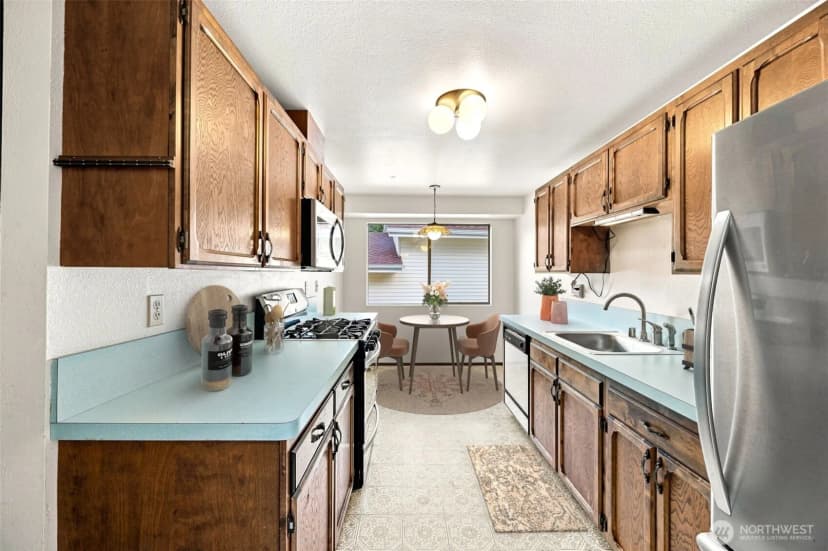Property photo for 1018 S 244th Pl, Des Moines photo 17
