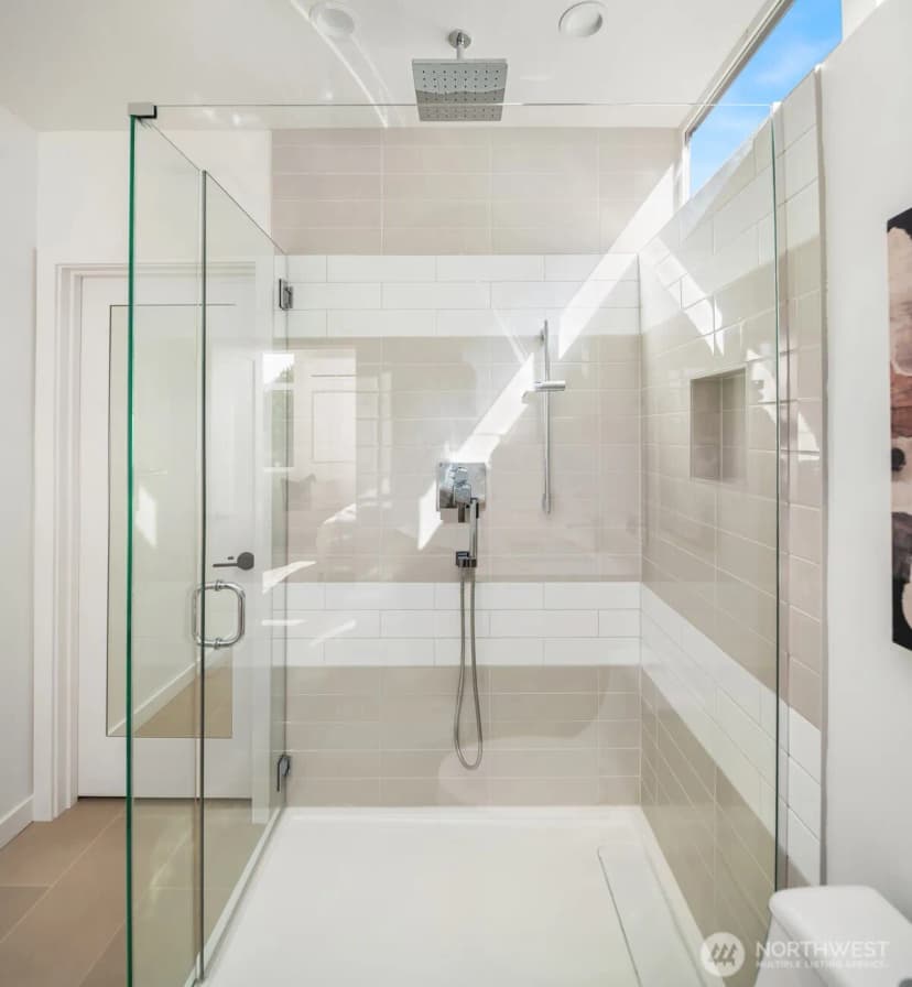 Property photo for 634 N 92nd Street, Seattle photo 13