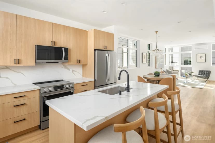 Property photo for 634 N 92nd Street, Seattle photo 6