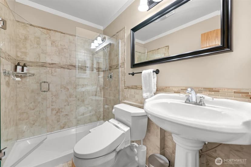 Property photo for 454 14th Street #403, Bellingham photo 30