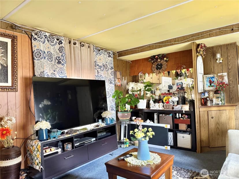 Property photo for 10515 Woodinville #75, Bothell photo 7