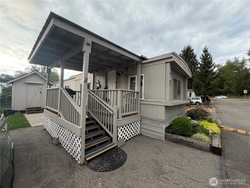 Property photo for 10515 Woodinville #75, Bothell photo 18
