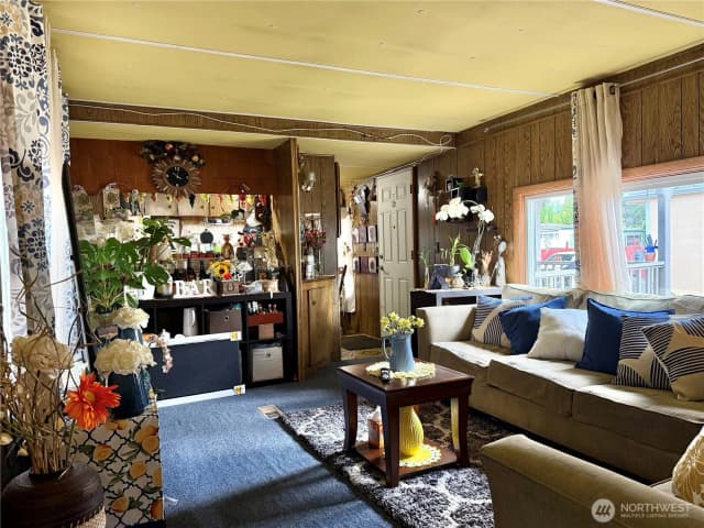 Property photo for 10515 Woodinville #75, Bothell photo 5