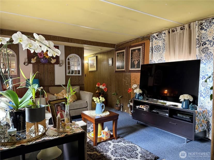 Property photo for 10515 Woodinville #75, Bothell photo 6