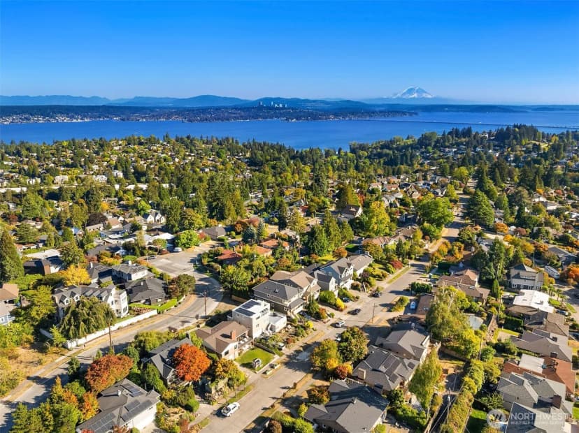 Property photo for 6225 Ne Princeton Way, Seattle photo 38