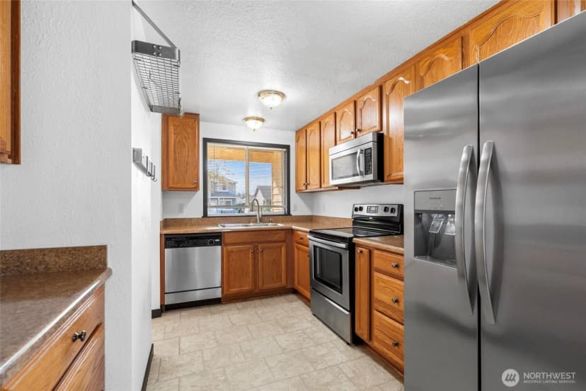 Property photo for 988 Ridgeway Drive, Oak Harbor photo 12
