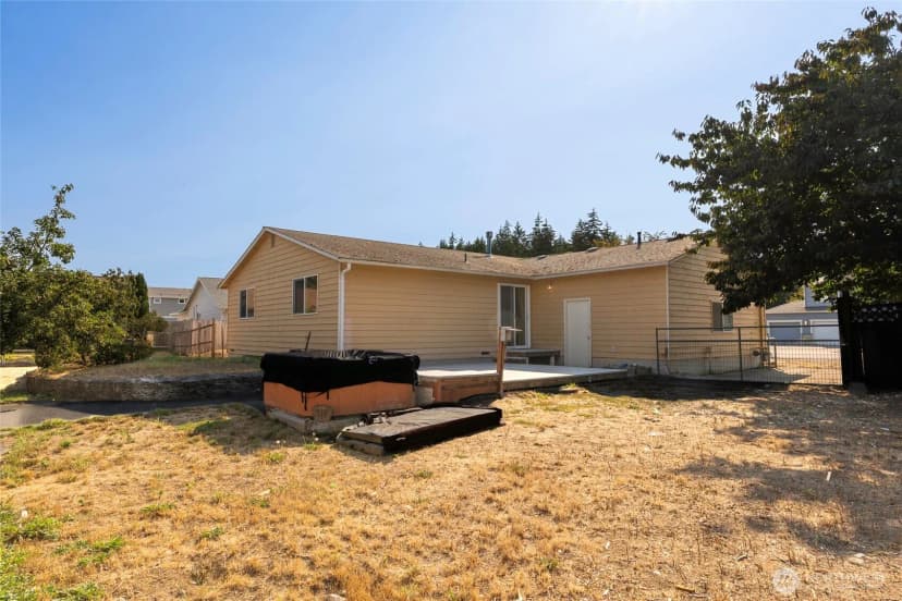 Property photo for 988 Ridgeway Drive, Oak Harbor photo 29