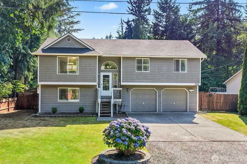 Property photo for 17116 120th Place, Arlington