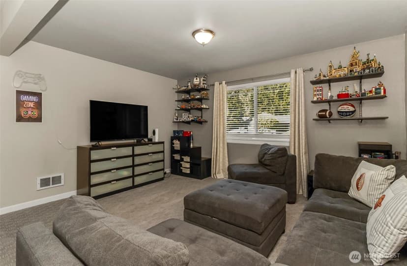 Property photo for 17116 120th Place, Arlington photo 36