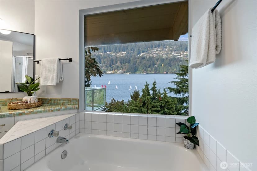 Property photo for 218 31st Ave S, Seattle photo 19