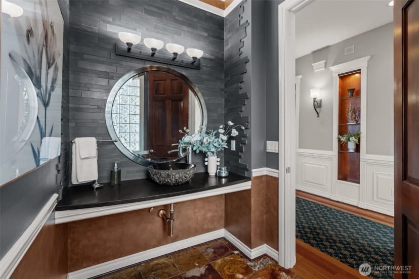Property photo for 6803 Cascade Avenue, Gig Harbor photo 9