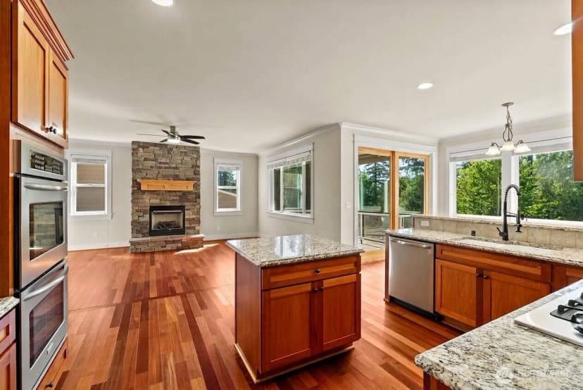 Property photo for 6320 65th Avenue Nw, Gig Harbor photo 6