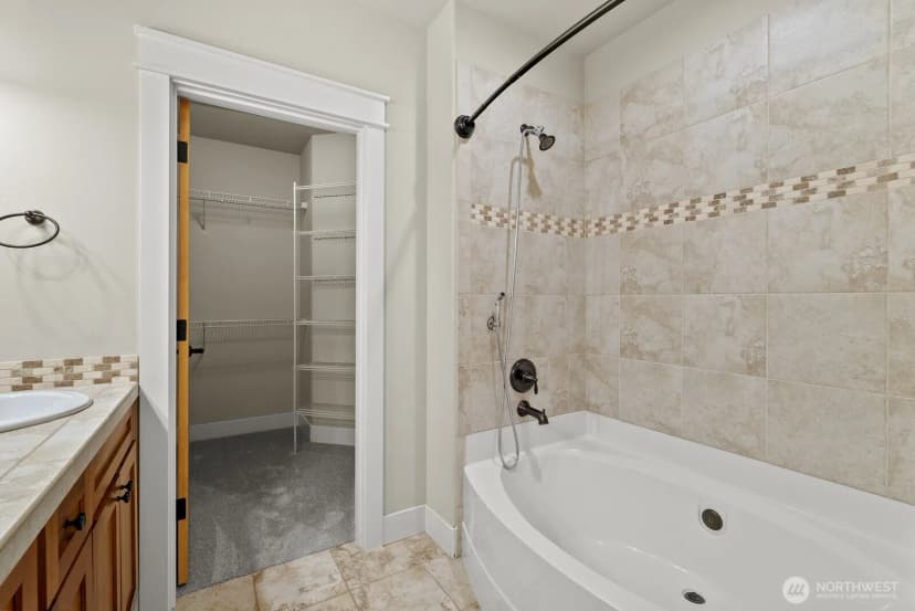 Property photo for 6320 65th Avenue Nw, Gig Harbor photo 24
