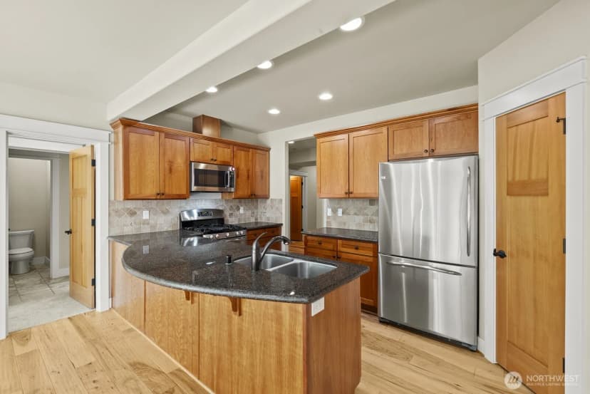 Property photo for 6320 65th Avenue Nw, Gig Harbor photo 20