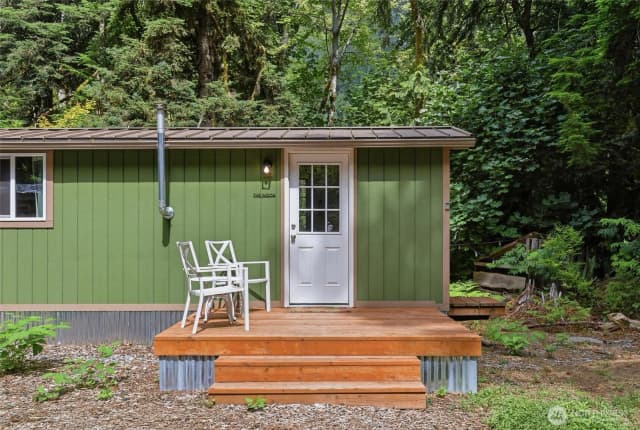 Property photo for 53011 Sky Loop Road, Gold Bar photo 4