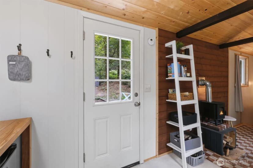 Property photo for 53011 Sky Loop Road, Gold Bar photo 10