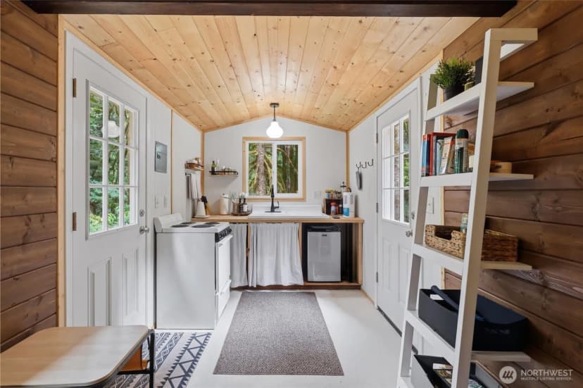 Property photo for 53011 Sky Loop Road, Gold Bar photo 11