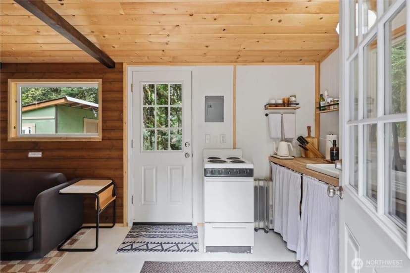 Property photo for 53011 Sky Loop Road, Gold Bar photo 6