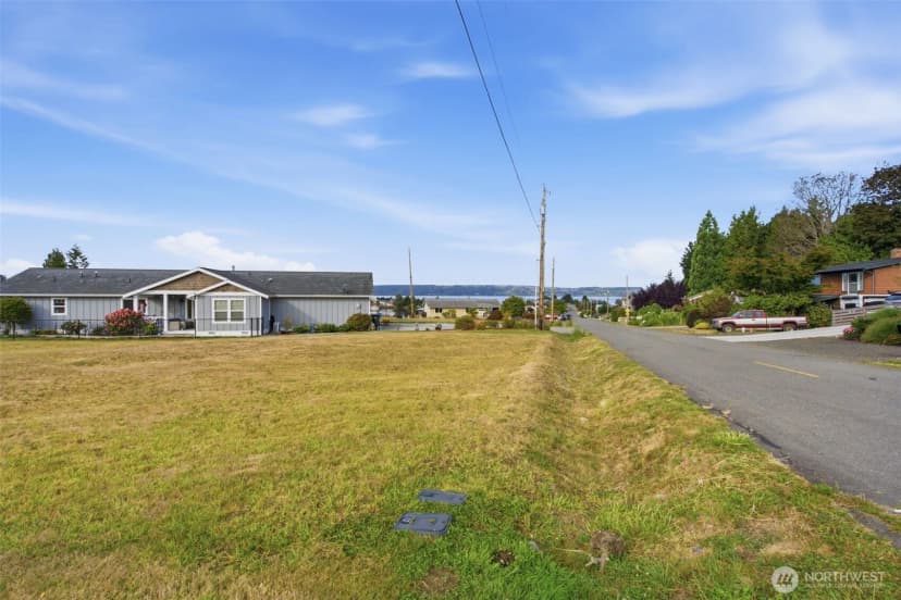 Property photo for 5067 Ne Canal Lane, Hansville photo 9