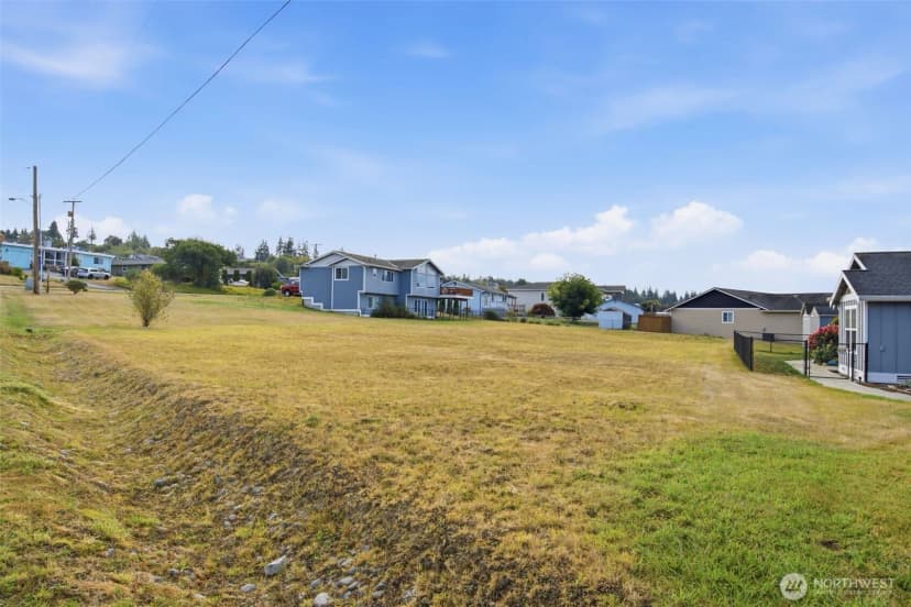 Property photo for 5067 Ne Canal Lane, Hansville photo 5