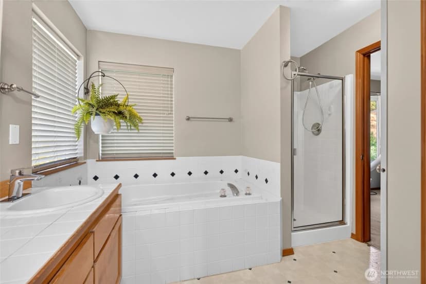 Property photo for 1223 199th Street Sw, Lynnwood photo 27