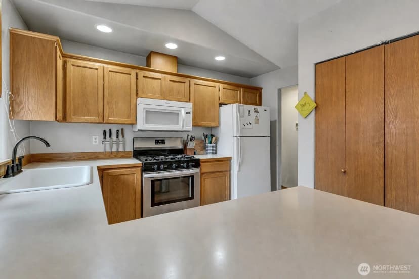 Property photo for 20217 86th Avenue Ct E, Spanaway photo 11