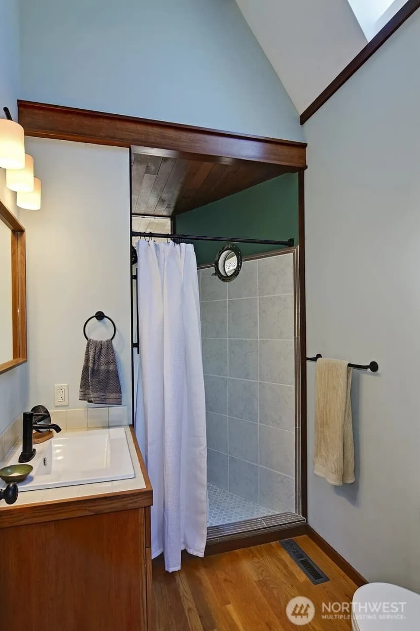 Property photo for 9620 Rainier Avenue S, Seattle photo 18
