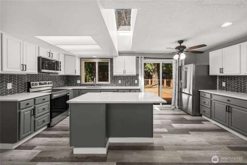Property photo for 19109 57th Street E, Lake Tapps photo 6