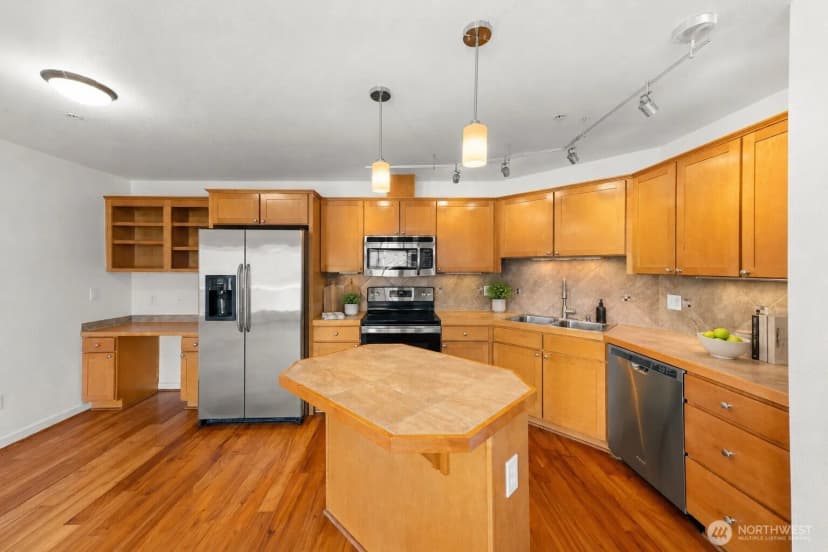 Property photo for 13215 97th Avenue E #304, Puyallup photo 10