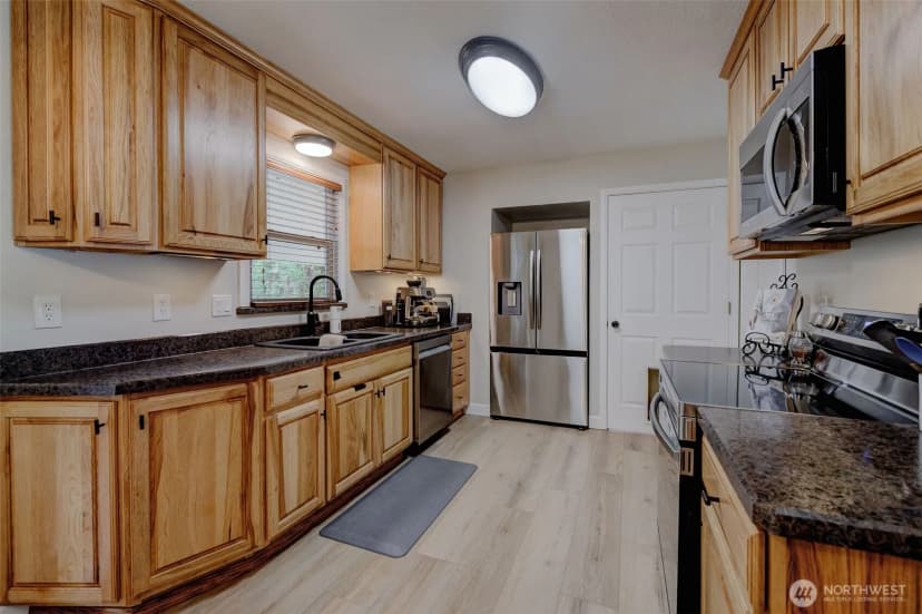 Property photo for 1388 Tedford Street Se, East Wenatchee photo 14
