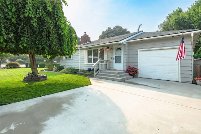 Property photo for 1388 Tedford Street Se, East Wenatchee photo 4