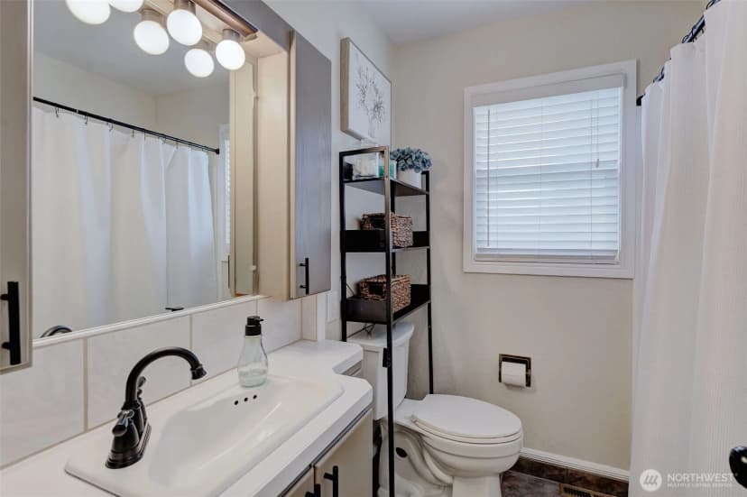 Property photo for 1388 Tedford Street Se, East Wenatchee photo 17