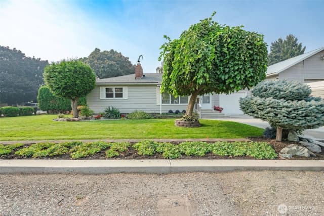 Property photo for 1388 Tedford Street Se, East Wenatchee photo 5