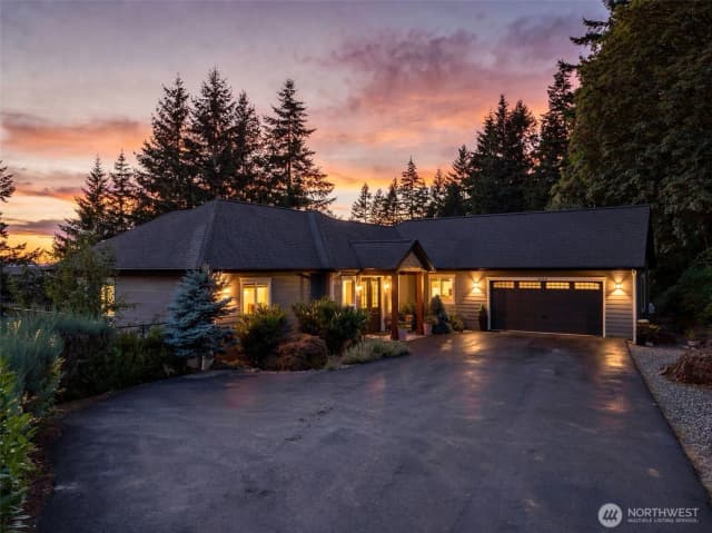 Property photo for 403 Se Crestview Drive, Chehalis
