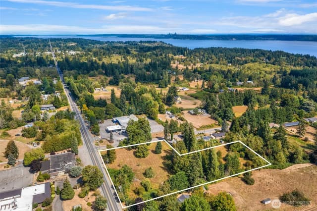 Property photo for 19200 Vashon Highway Sw, Vashon photo 2