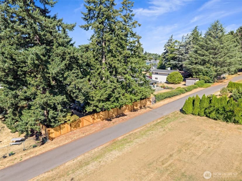 Property photo for 20224 106th Avenue Se, Kent photo 30
