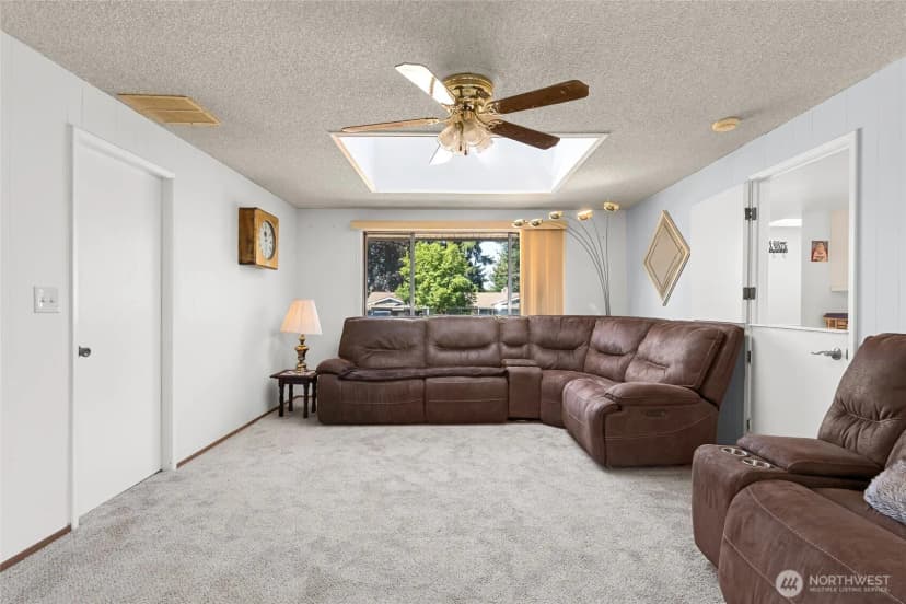 Property photo for 20224 106th Avenue Se, Kent photo 11