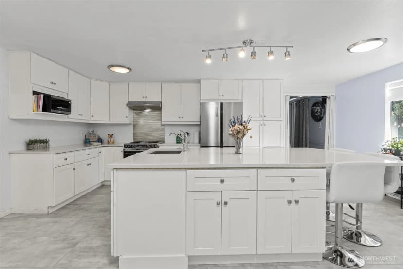 Property photo for 20224 106th Avenue Se, Kent photo 6