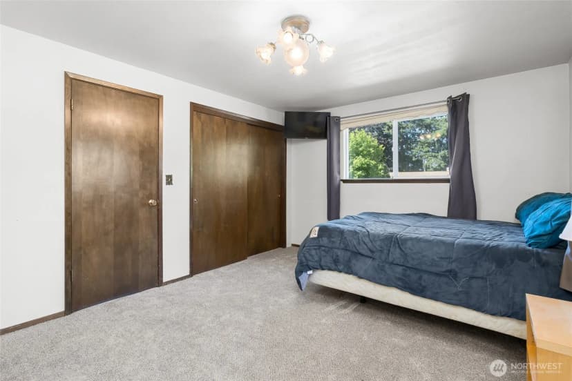 Property photo for 20224 106th Avenue Se, Kent photo 19