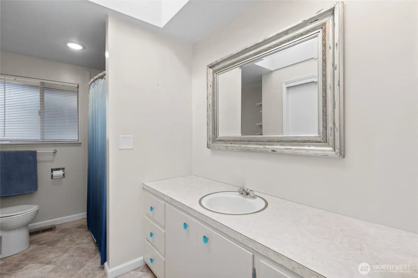 Property photo for 20224 106th Avenue Se, Kent photo 14