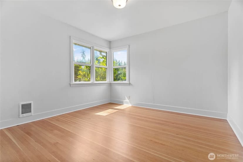 Property photo for 4541 Cable Street, Bellingham photo 15