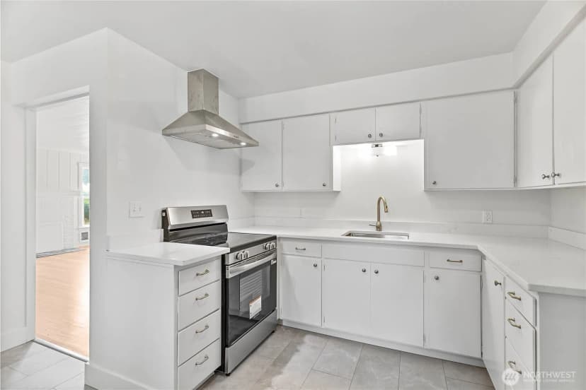 Property photo for 4541 Cable Street, Bellingham photo 11