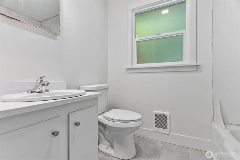Property photo for 4541 Cable Street, Bellingham photo 19
