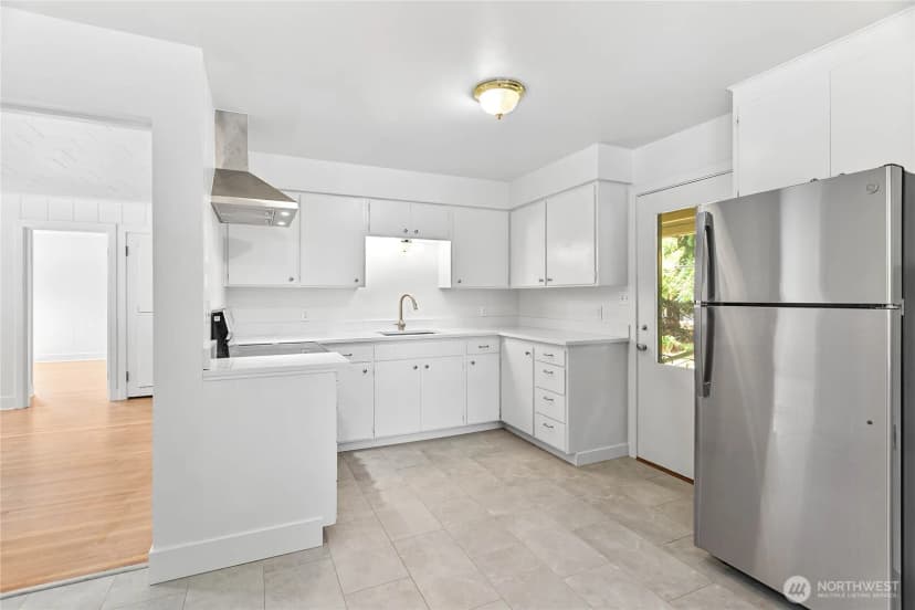 Property photo for 4541 Cable Street, Bellingham photo 9