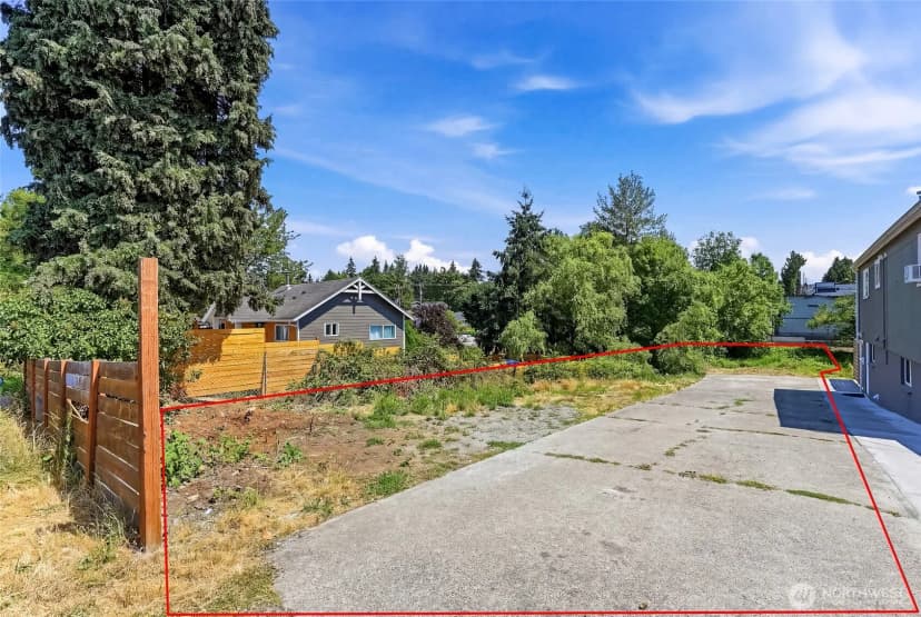 Property photo for 13426 22nd Avenue S, Seattle photo 12