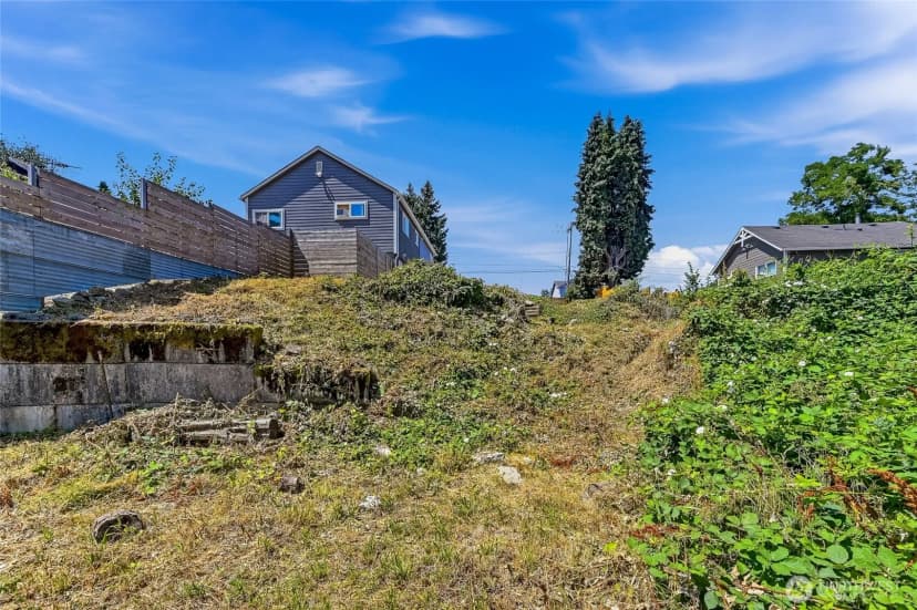 Property photo for 13426 22nd Avenue S, Seattle photo 8