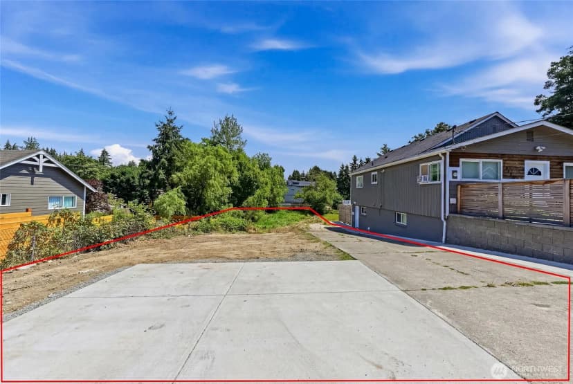 Property photo for 13426 22nd Avenue S, Seattle photo 11